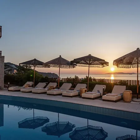 Indigo Sunrise Villa *